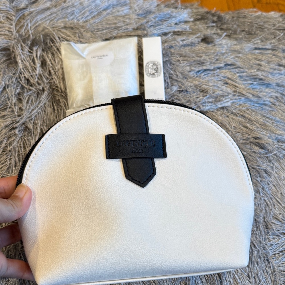 Diptyque Elegant White and Black Cosmetic Bag/Travel Essentials
